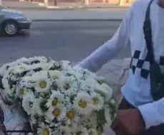 Venta de flores en Cuba